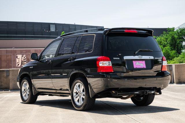 used 2007 Toyota Highlander Hybrid car, priced at $9,995