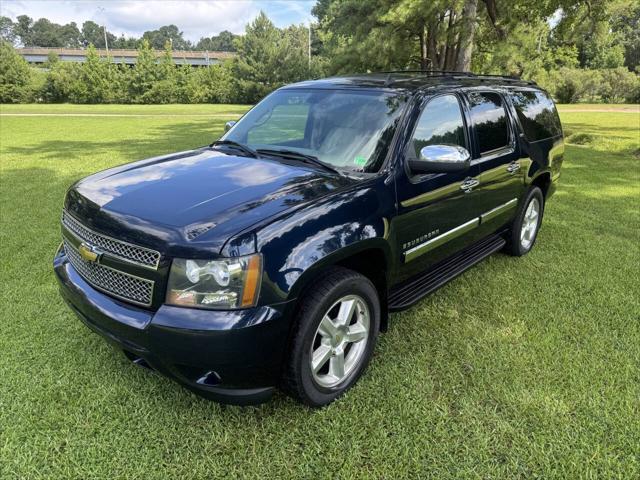 used 2007 Chevrolet Suburban car, priced at $9,700