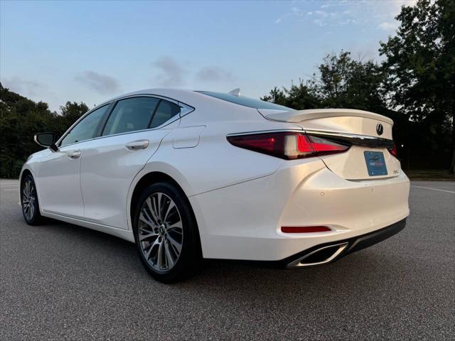 used 2020 Lexus ES 350 car, priced at $29,700