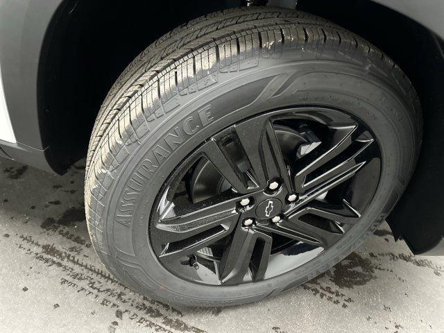 new 2025 Chevrolet Trax car, priced at $25,500