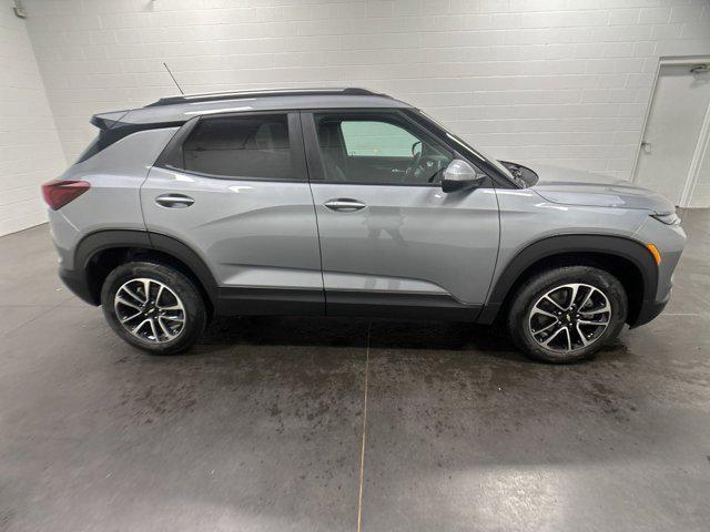 new 2025 Chevrolet TrailBlazer car, priced at $28,900