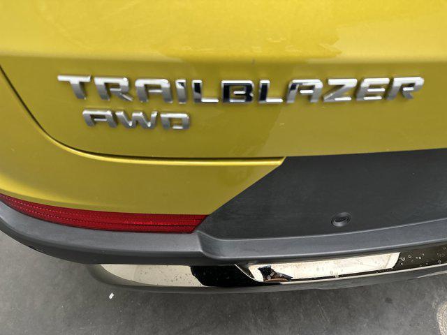 new 2025 Chevrolet TrailBlazer car, priced at $28,500