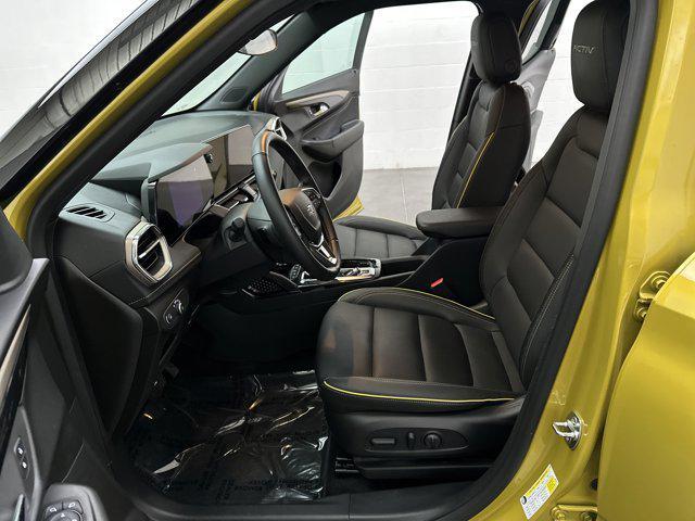 new 2025 Chevrolet TrailBlazer car, priced at $28,500