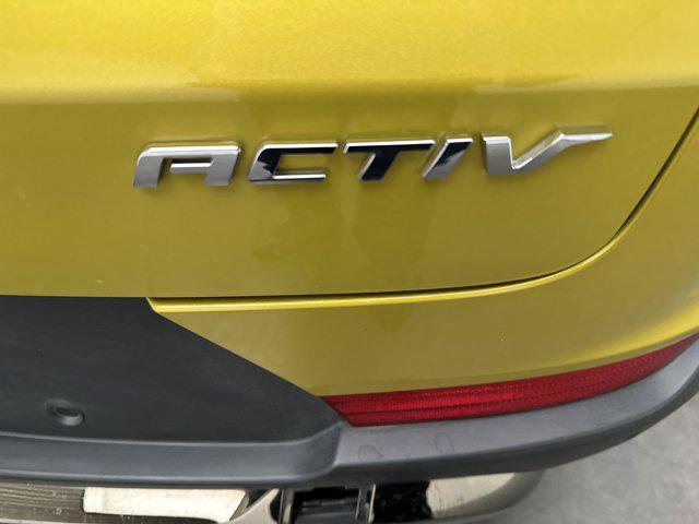 new 2025 Chevrolet TrailBlazer car, priced at $28,500