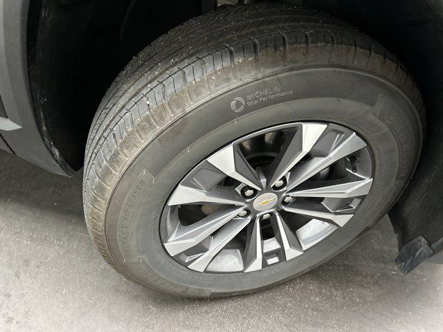 new 2025 Chevrolet Equinox car, priced at $31,000