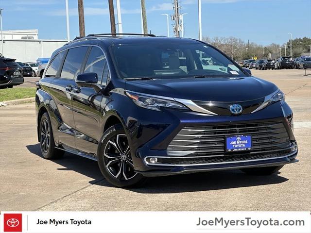 used 2025 Toyota Sienna car