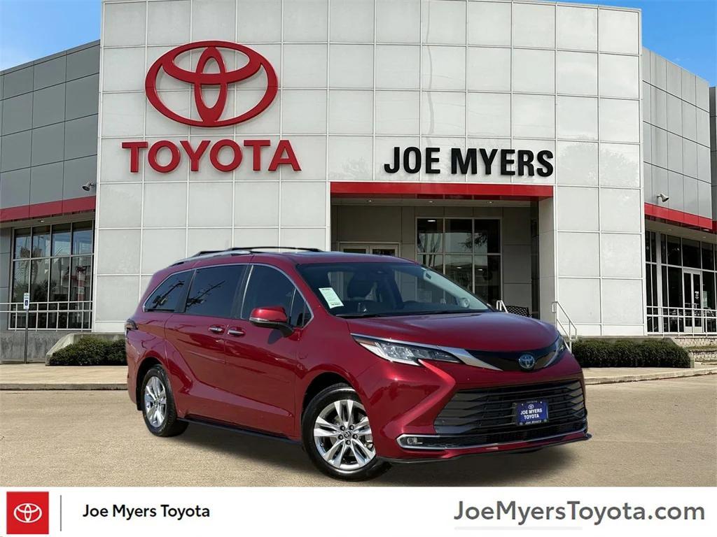 used 2022 Toyota Sienna car, priced at $38,491