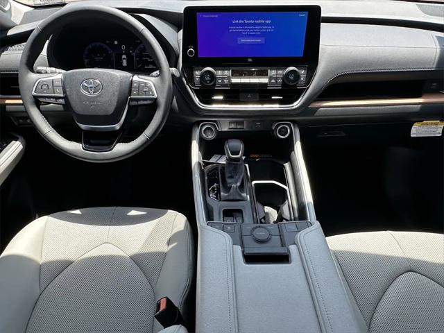 new 2025 Toyota Grand Highlander car, priced at $55,638