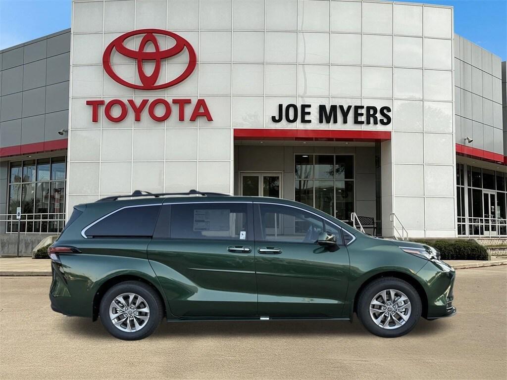 new 2025 Toyota Sienna car, priced at $49,403