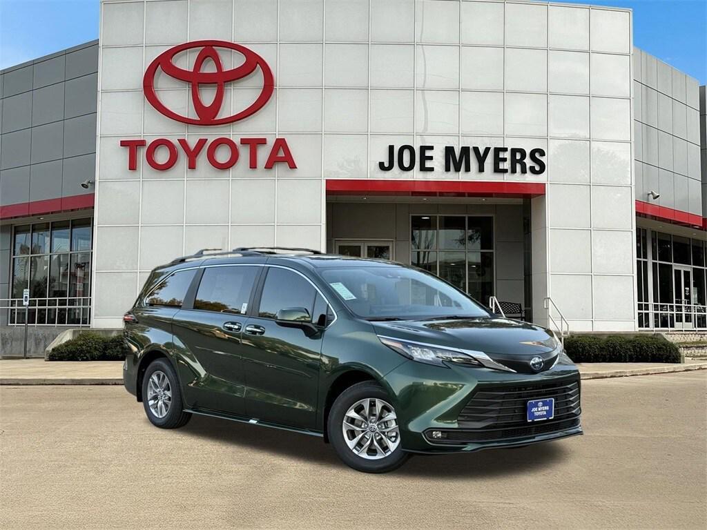 new 2025 Toyota Sienna car, priced at $49,403