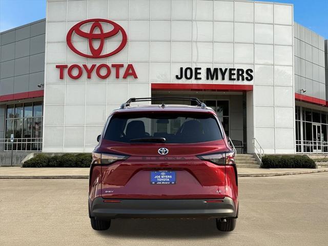 new 2025 Toyota Sienna car, priced at $45,224