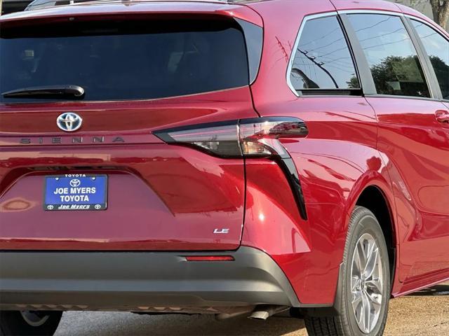 new 2025 Toyota Sienna car, priced at $45,224