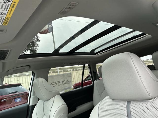 new 2025 Toyota Grand Highlander car, priced at $59,498