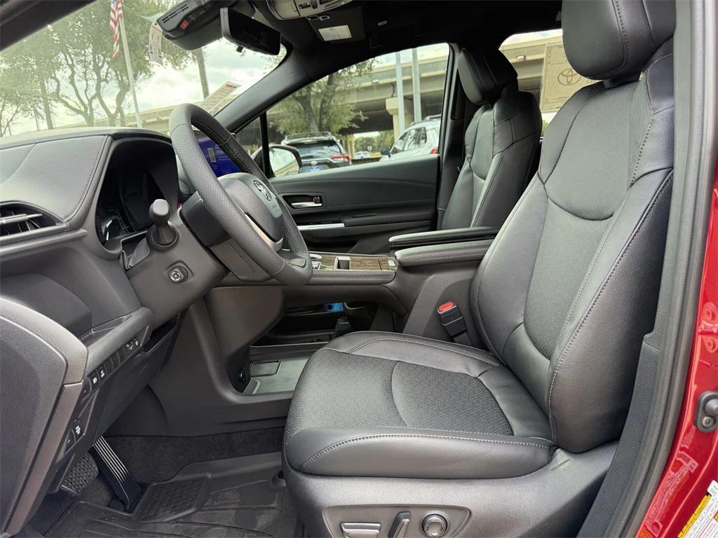 new 2025 Toyota Sienna car, priced at $59,238