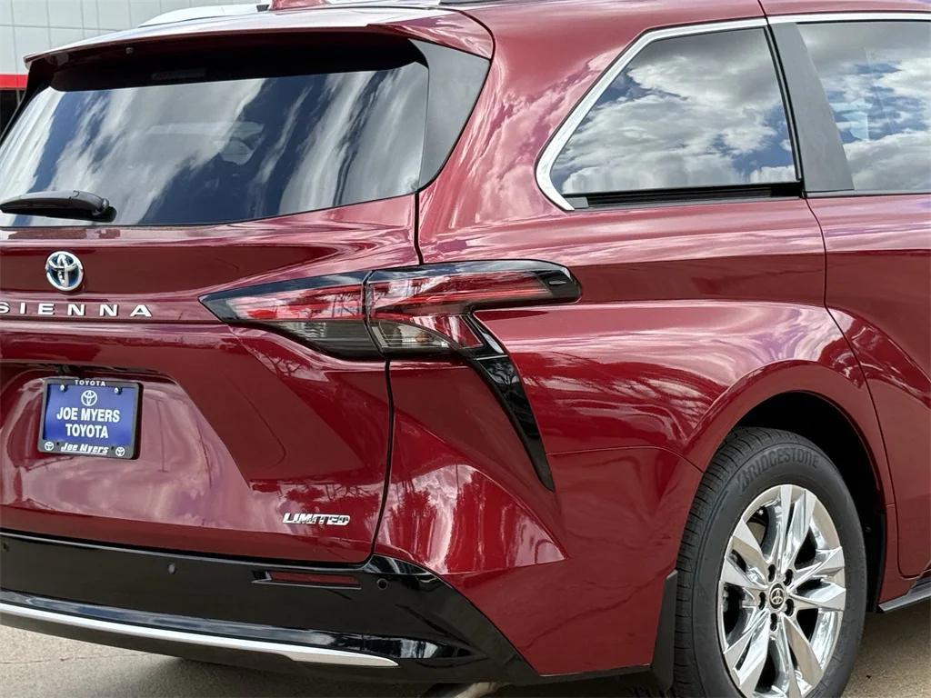 new 2025 Toyota Sienna car, priced at $59,238