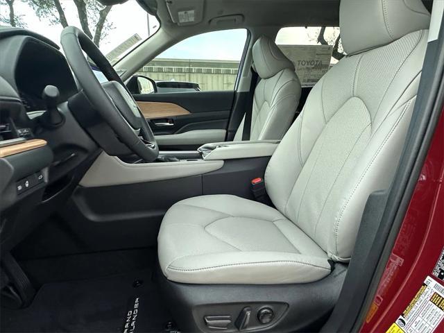 new 2025 Toyota Grand Highlander car, priced at $57,979