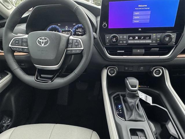 new 2025 Toyota Grand Highlander car, priced at $57,979