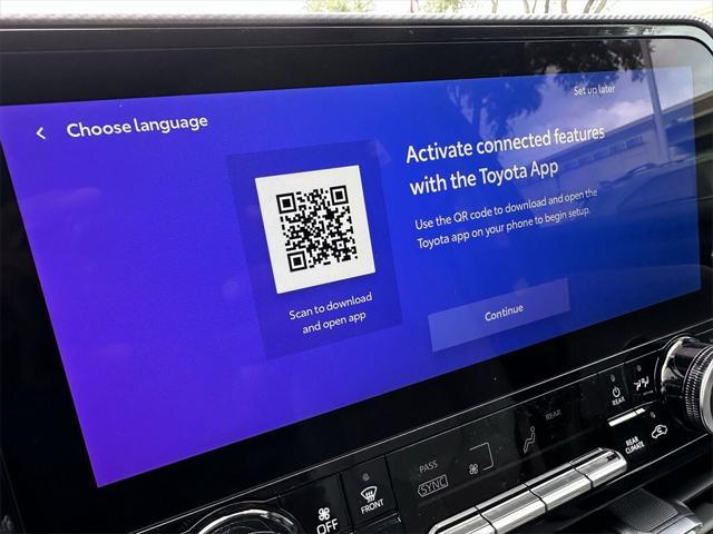 new 2025 Toyota Highlander car, priced at $55,839