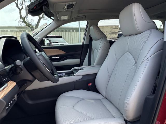 new 2025 Toyota Grand Highlander car, priced at $61,679