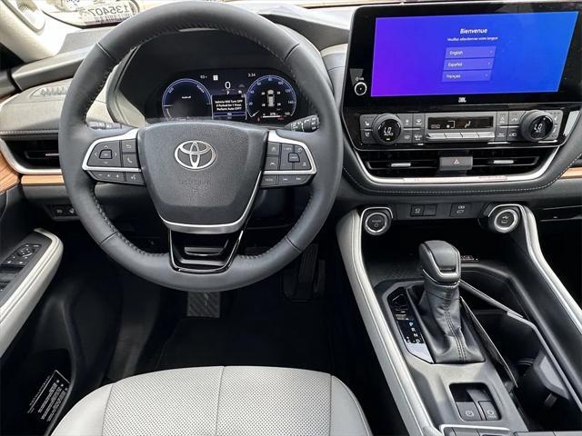 new 2025 Toyota Grand Highlander car, priced at $61,679