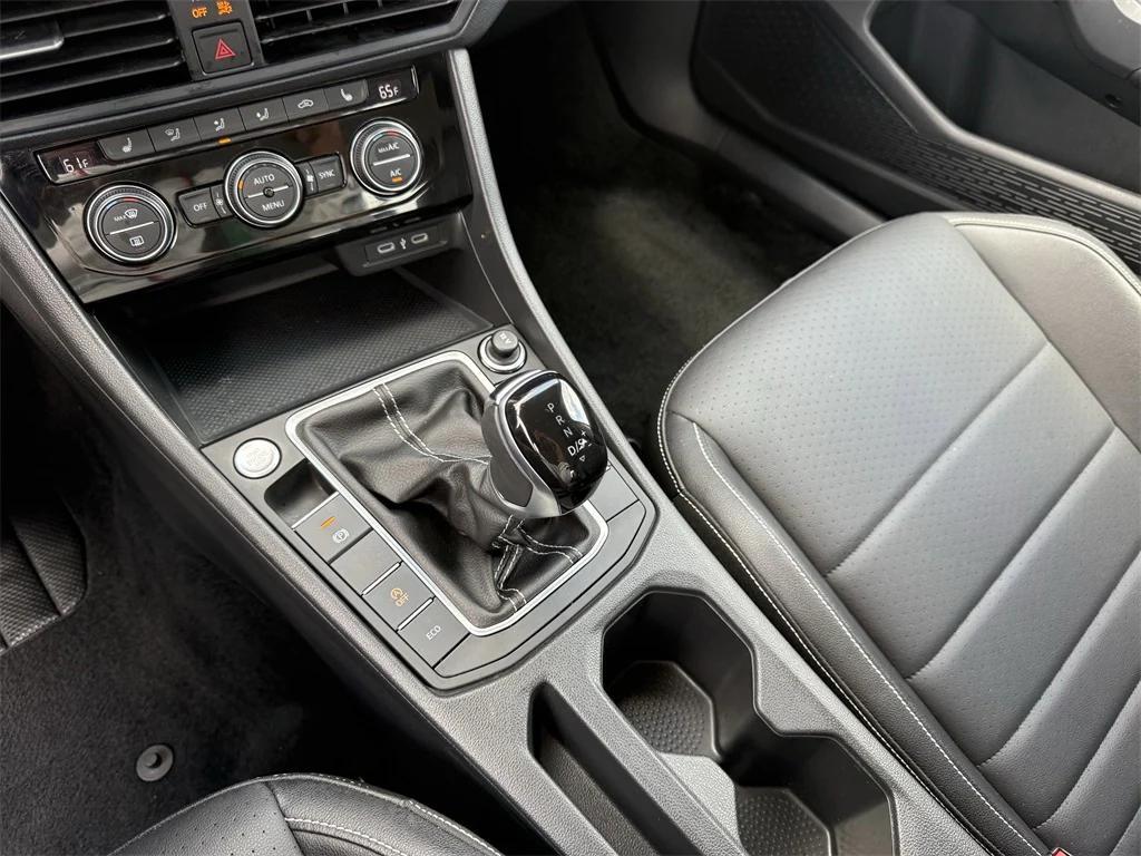 used 2024 Volkswagen Jetta car, priced at $19,891