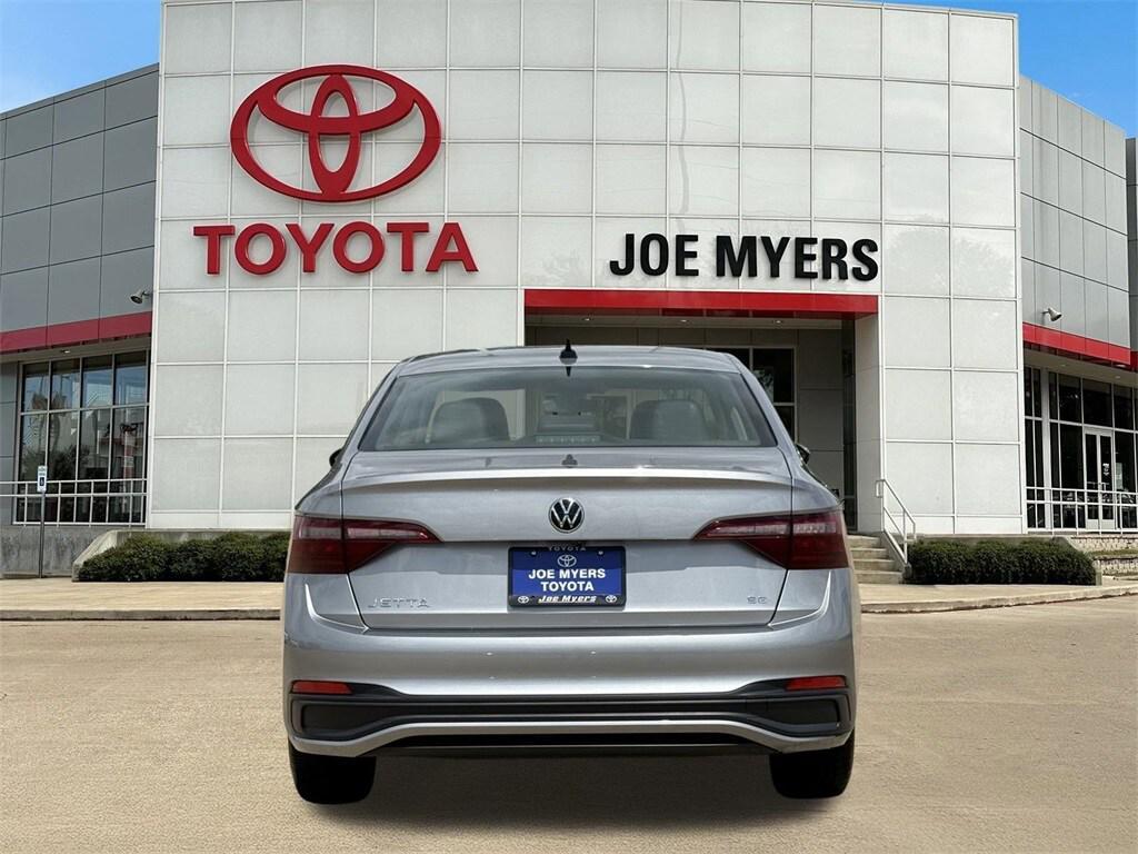 used 2024 Volkswagen Jetta car, priced at $19,891