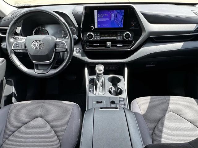 used 2023 Toyota Highlander car, priced at $32,955