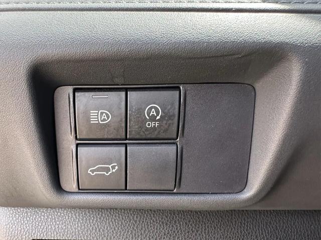used 2023 Toyota Highlander car, priced at $32,955