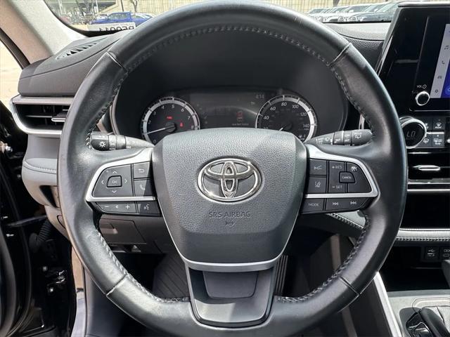 used 2023 Toyota Highlander car, priced at $32,955