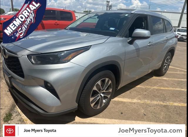 used 2023 Toyota Highlander car, priced at $36,691