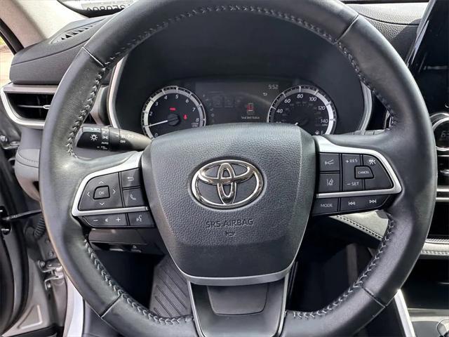 used 2023 Toyota Highlander car, priced at $36,691