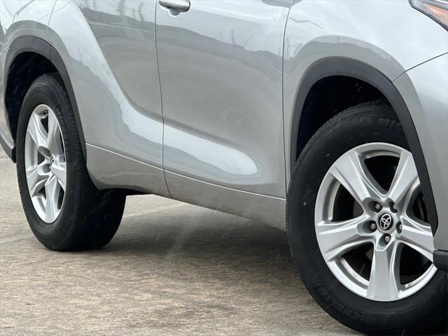used 2023 Toyota Highlander car, priced at $32,691