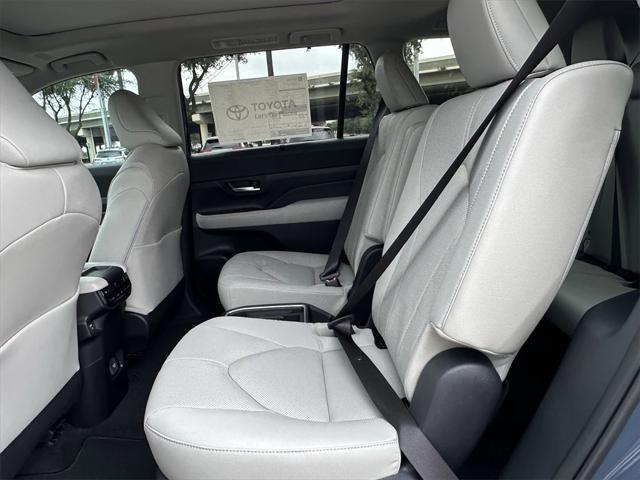 new 2025 Toyota Grand Highlander car, priced at $57,737