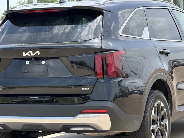 used 2024 Kia Sorento car, priced at $32,455