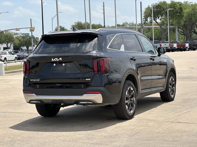 used 2024 Kia Sorento car, priced at $32,455