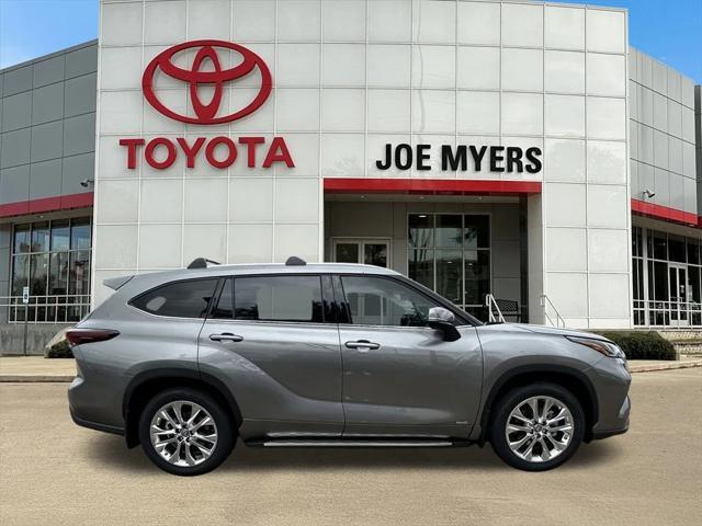 new 2025 Toyota Highlander Hybrid car, priced at $54,887