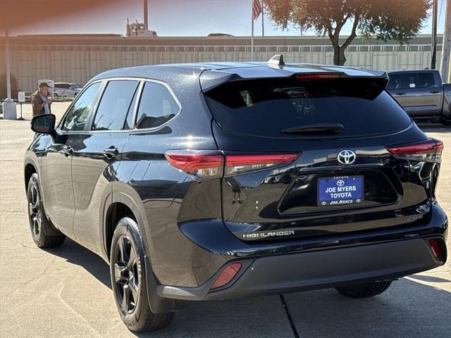 used 2023 Toyota Highlander car, priced at $33,955