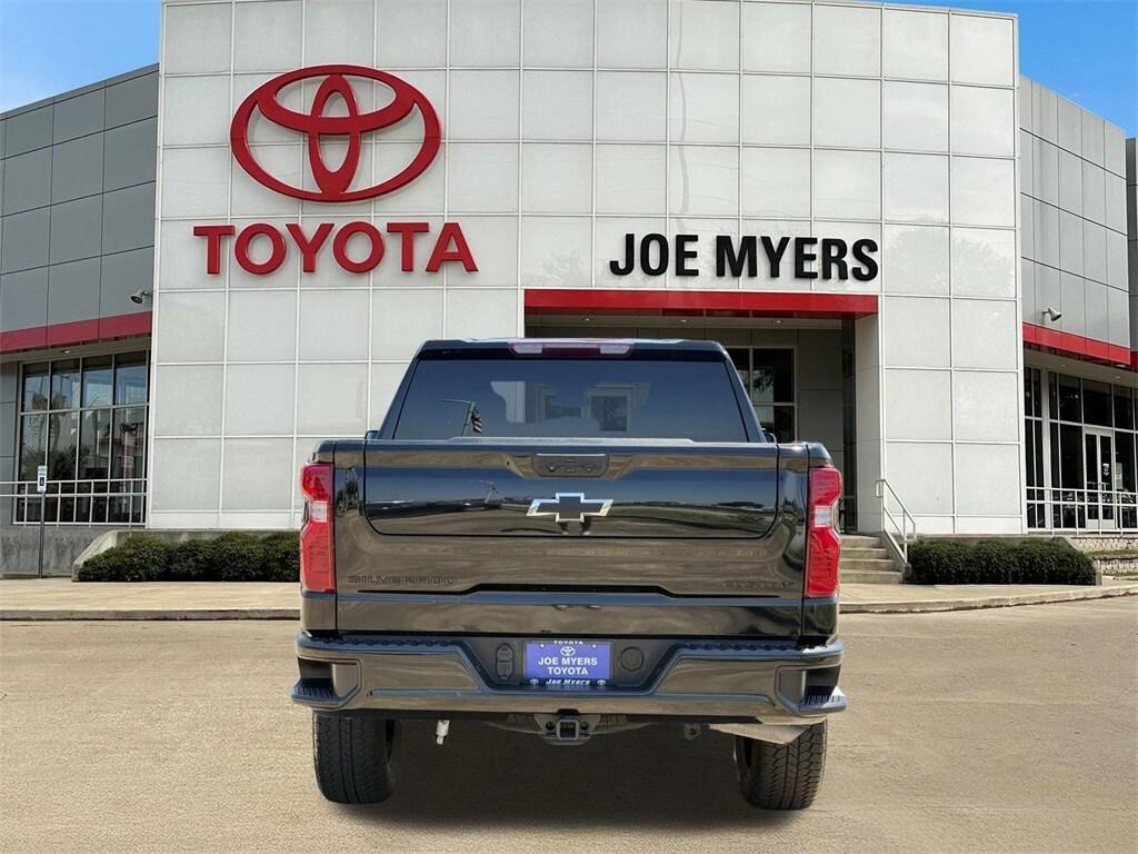 used 2024 Chevrolet Silverado 1500 car, priced at $43,291