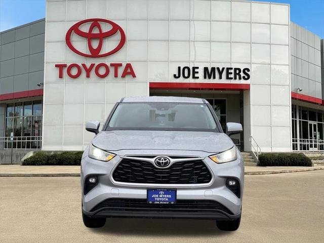 used 2023 Toyota Highlander car, priced at $32,988