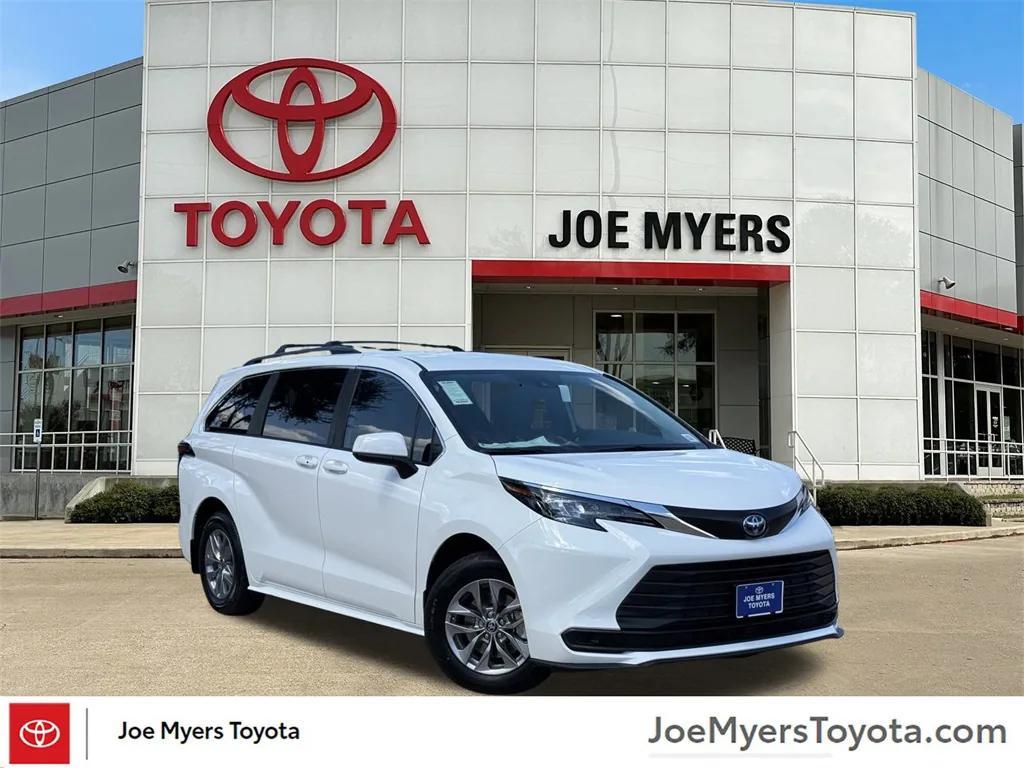 new 2025 Toyota Sienna car, priced at $43,599