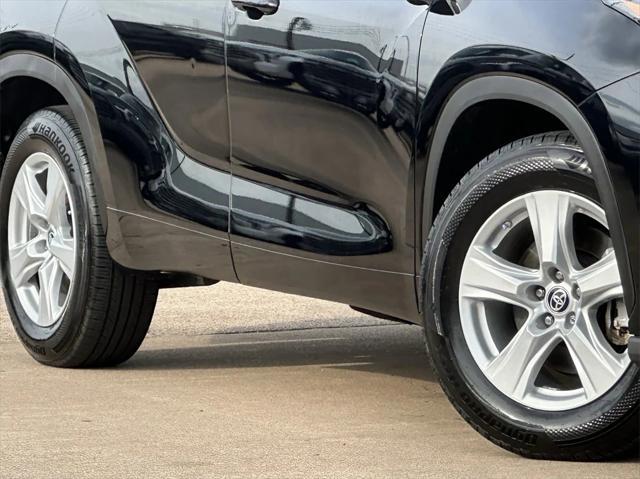 used 2023 Toyota Highlander car, priced at $31,955