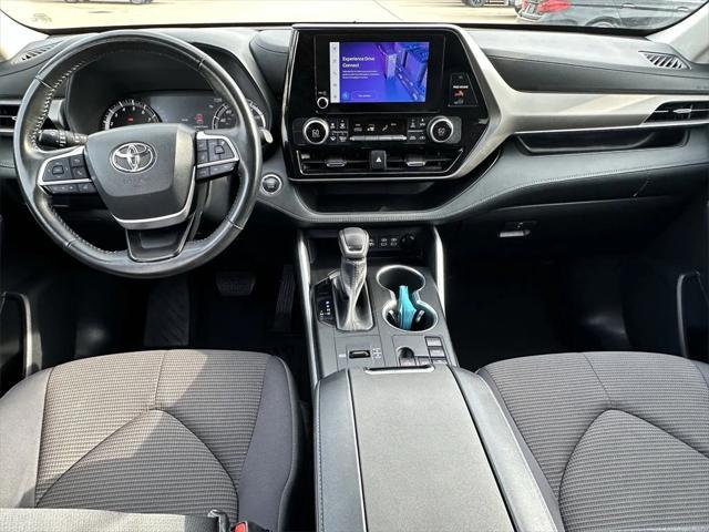used 2023 Toyota Highlander car, priced at $31,955