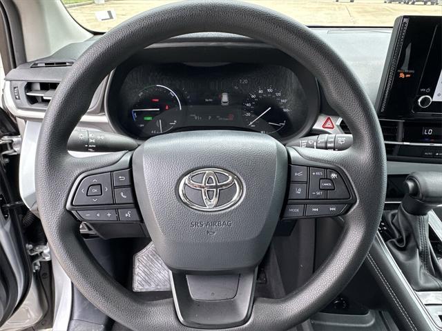 used 2025 Toyota Sienna car, priced at $43,691
