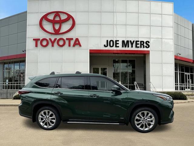 new 2025 Toyota Highlander Hybrid car, priced at $54,887