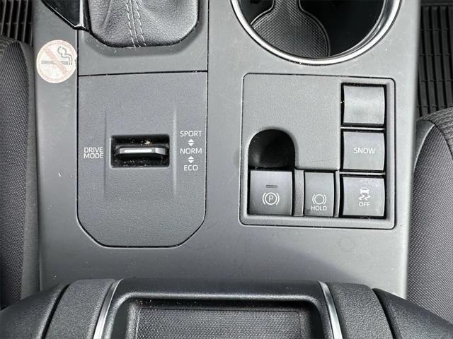used 2023 Toyota Highlander car, priced at $34,691