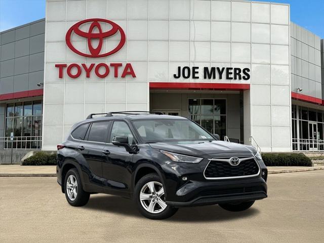 used 2023 Toyota Highlander car, priced at $34,691