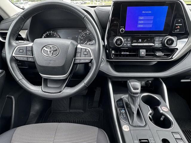 used 2023 Toyota Highlander car, priced at $34,691