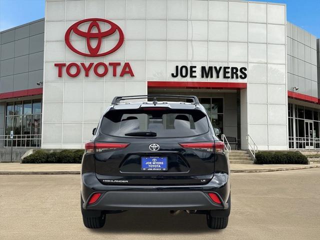 used 2023 Toyota Highlander car, priced at $34,691