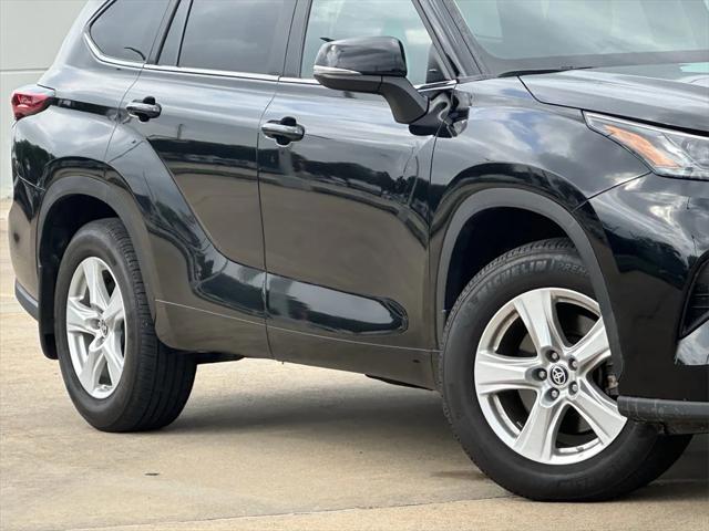 used 2023 Toyota Highlander car, priced at $34,691