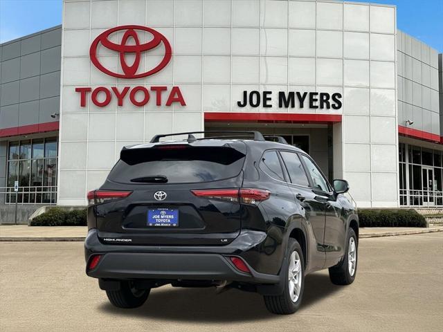 used 2023 Toyota Highlander car, priced at $34,691